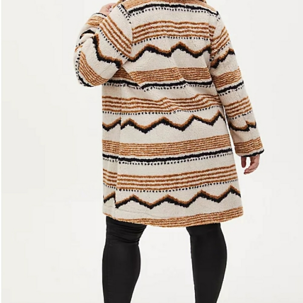 TORRID IVORY IKAT FAUX FUR JACKET - Picture 3 of 5